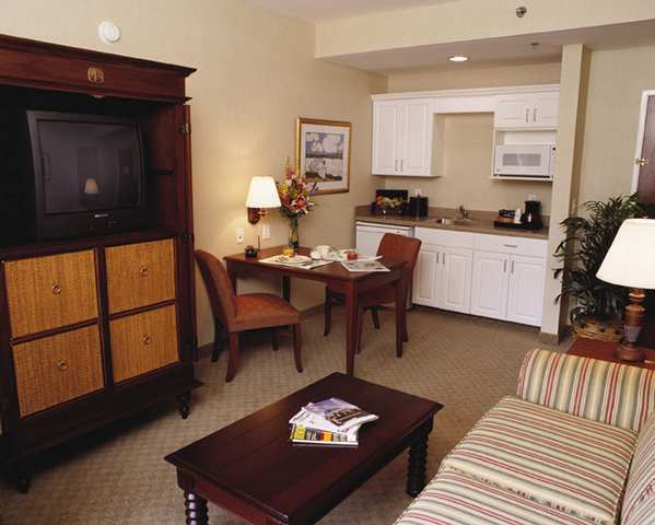 Hampton & Charleston-west Ashley Hotel 3*